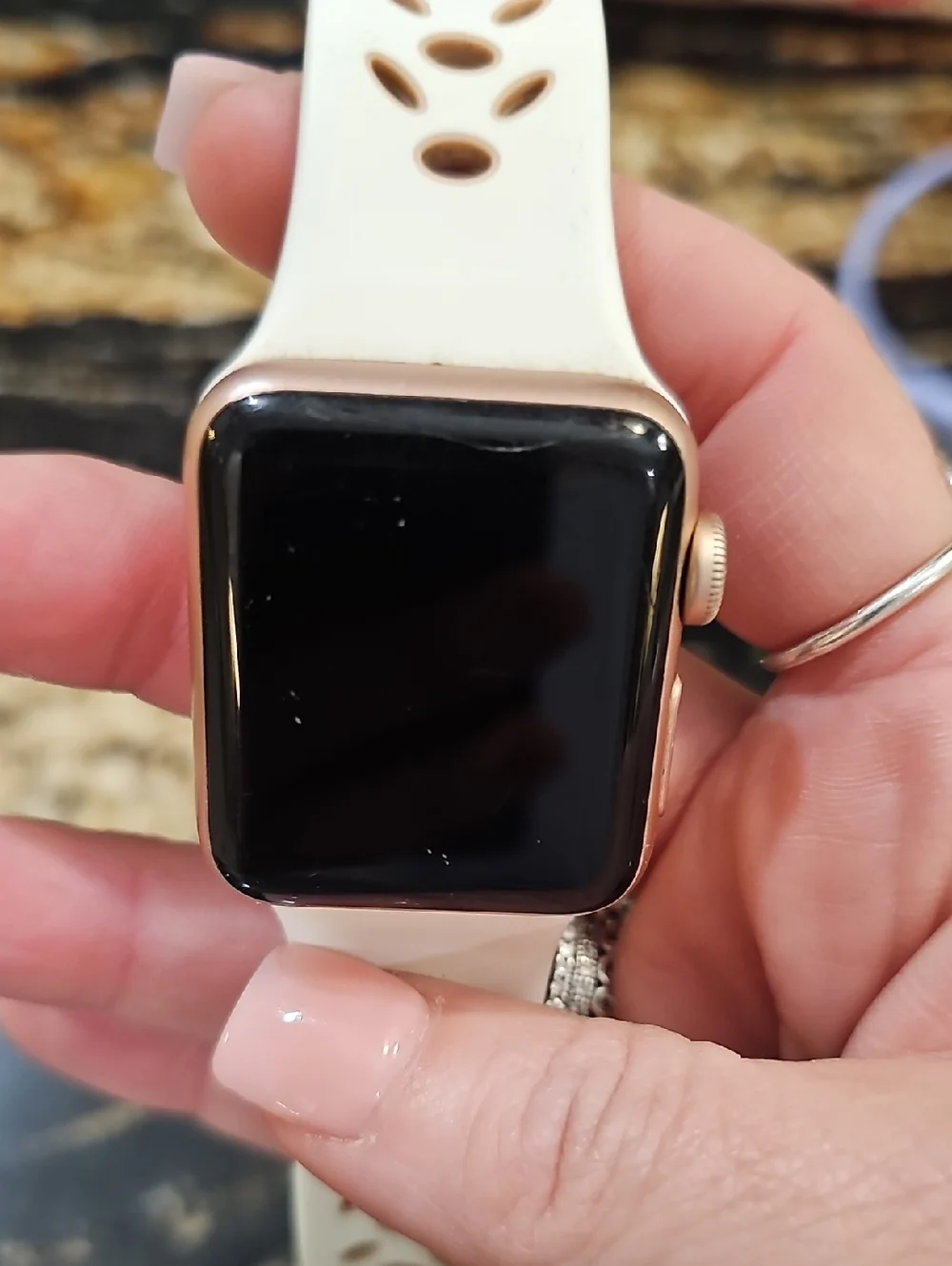 🍎Apple Watch with a rose gold aluminum case~series 3